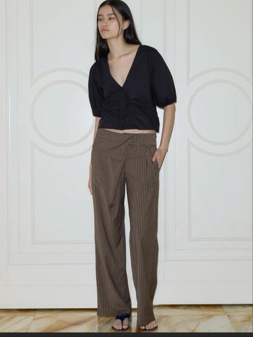 Wide-Leg Pinstripe Trousers in Brown